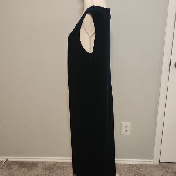 Navy Sleeveless Scoop Neck Sheath Maxi Dress - Picture 4 of 6